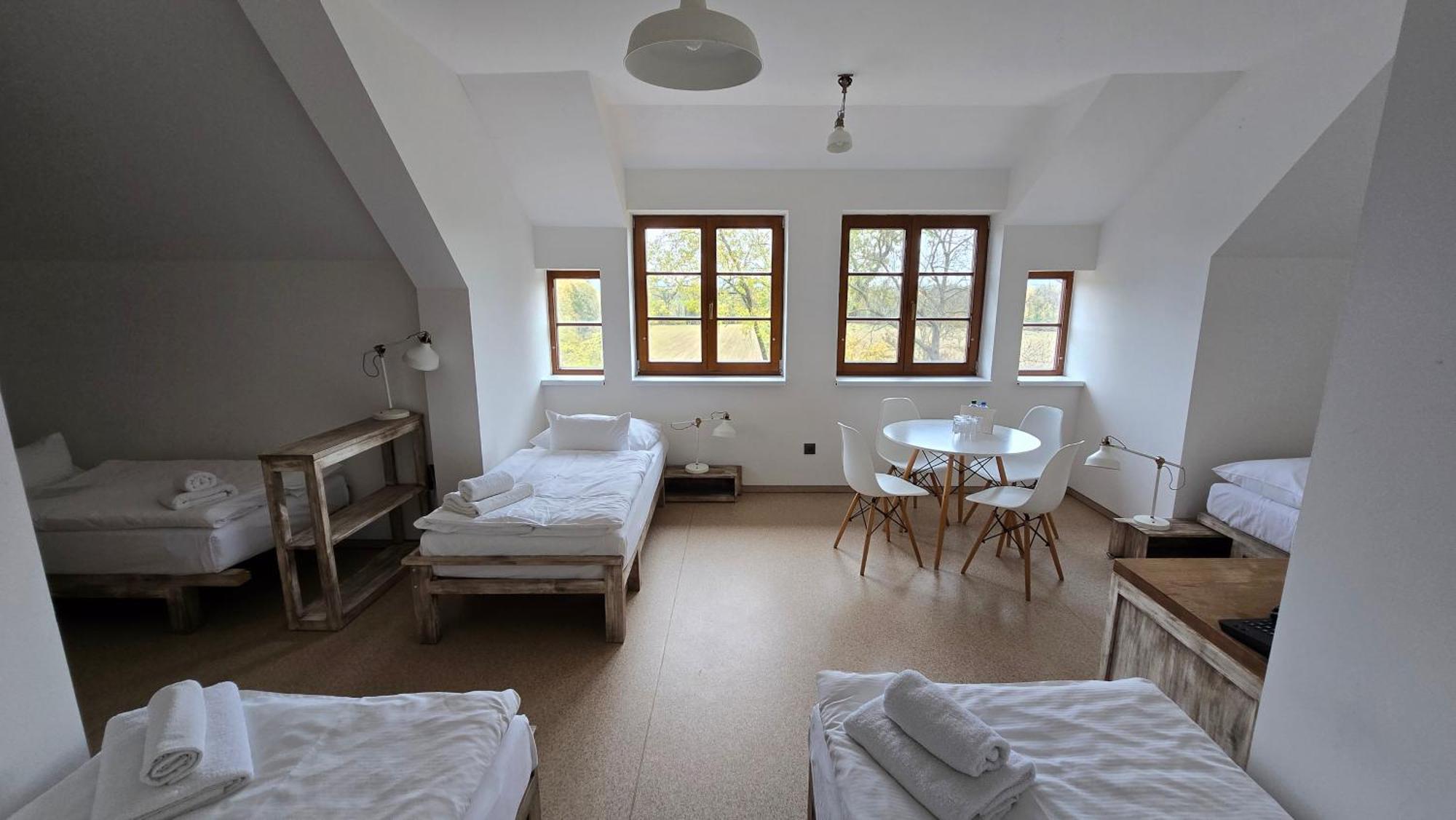 Dvur Perlova Voda Budyne nad Ohri Exterior foto