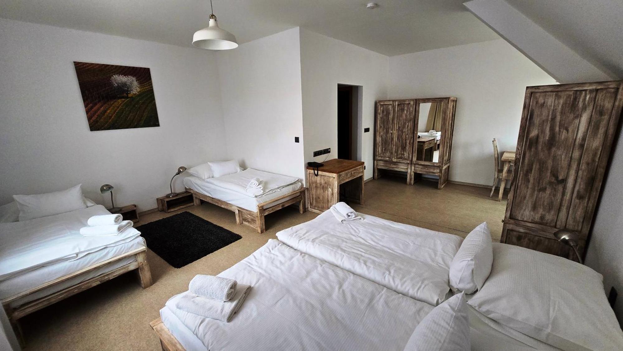 Dvur Perlova Voda Budyne nad Ohri Exterior foto